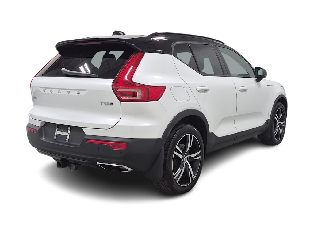 Thumbnail: 2019 Volvo XC40 - 23