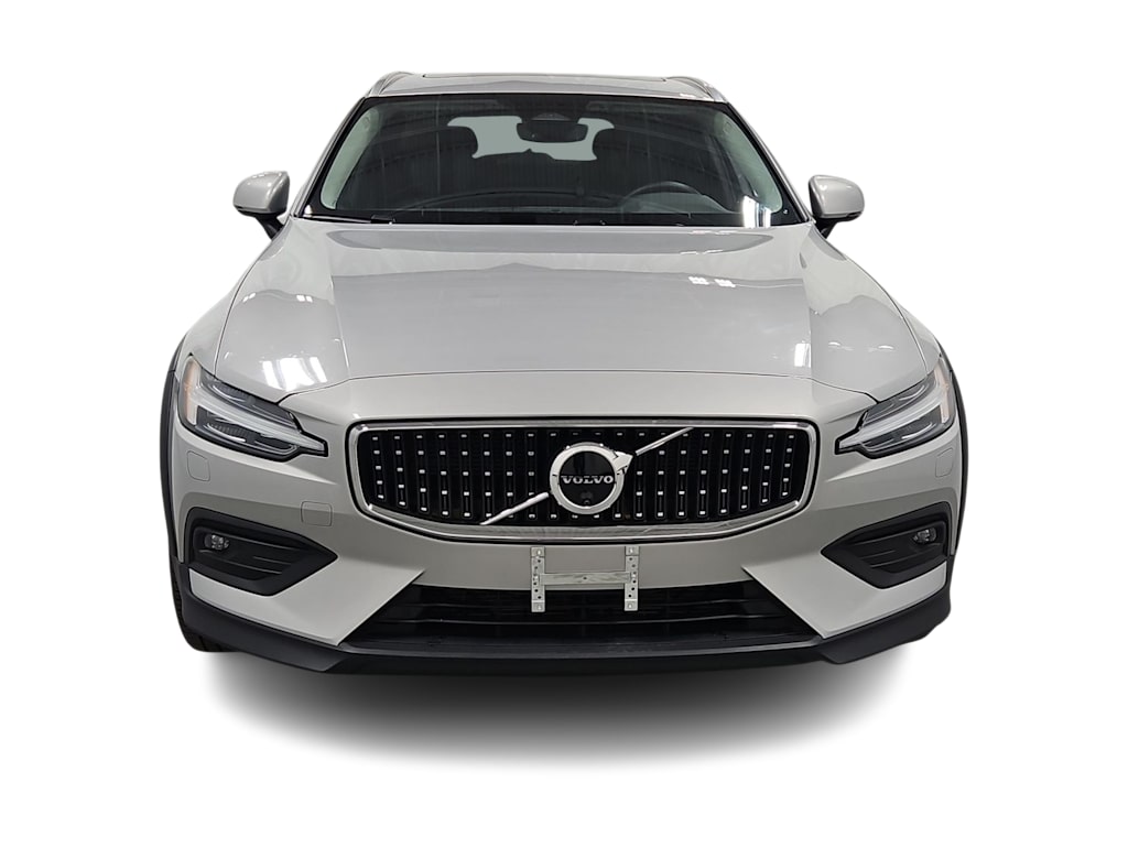 Thumbnail: 2025 Volvo V60 - 6
