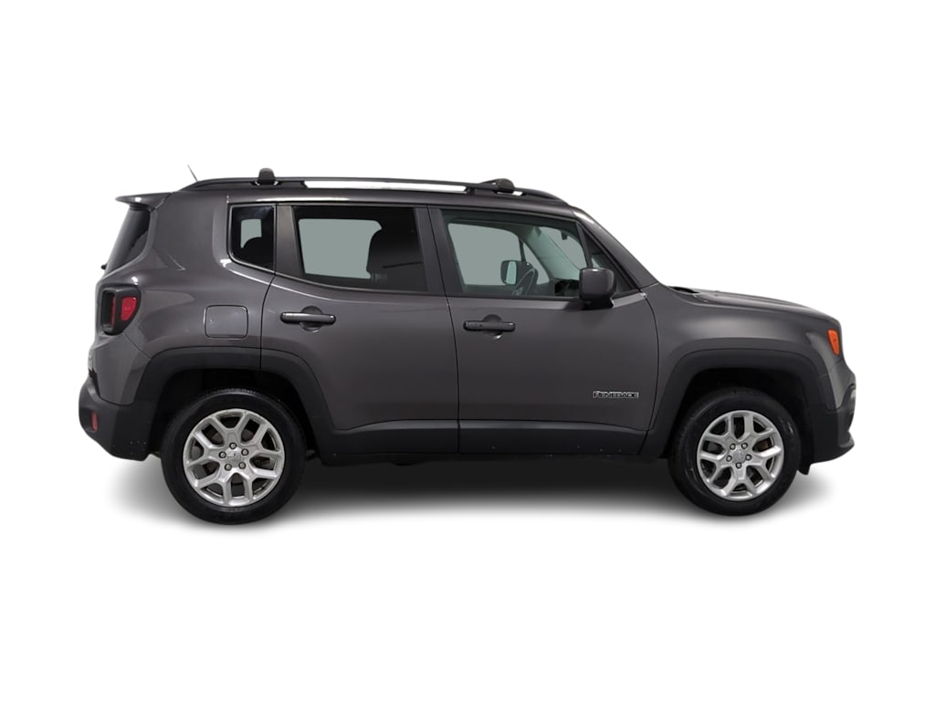 Thumbnail: 2016 Jeep Renegade - 23