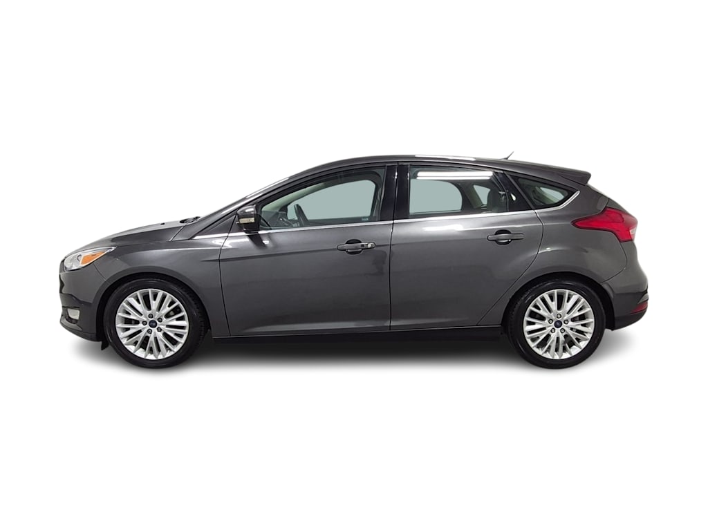 Thumbnail: 2016 Ford Focus - 3