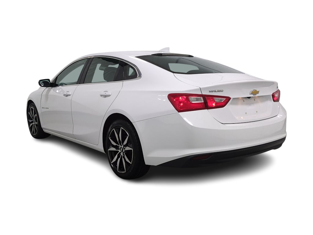 Thumbnail: 2018 Chevrolet Malibu - 4