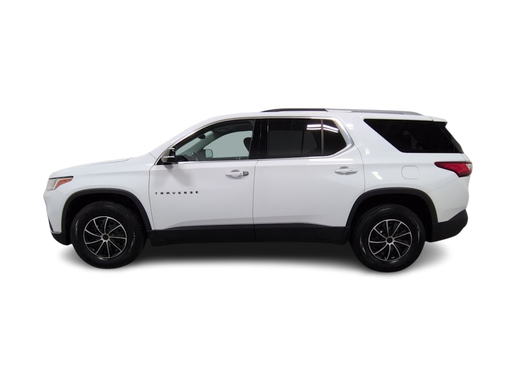 Thumbnail: 2018 Chevrolet Traverse - 3
