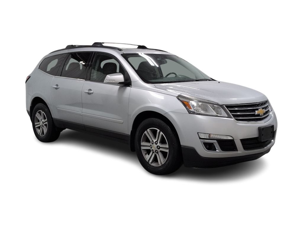 Thumbnail: 2017 Chevrolet Traverse - 21