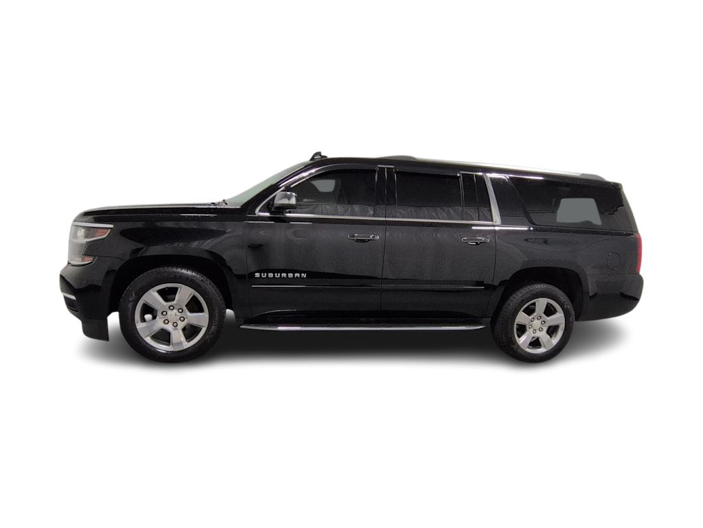 Thumbnail: 2017 Chevrolet Suburban - 3