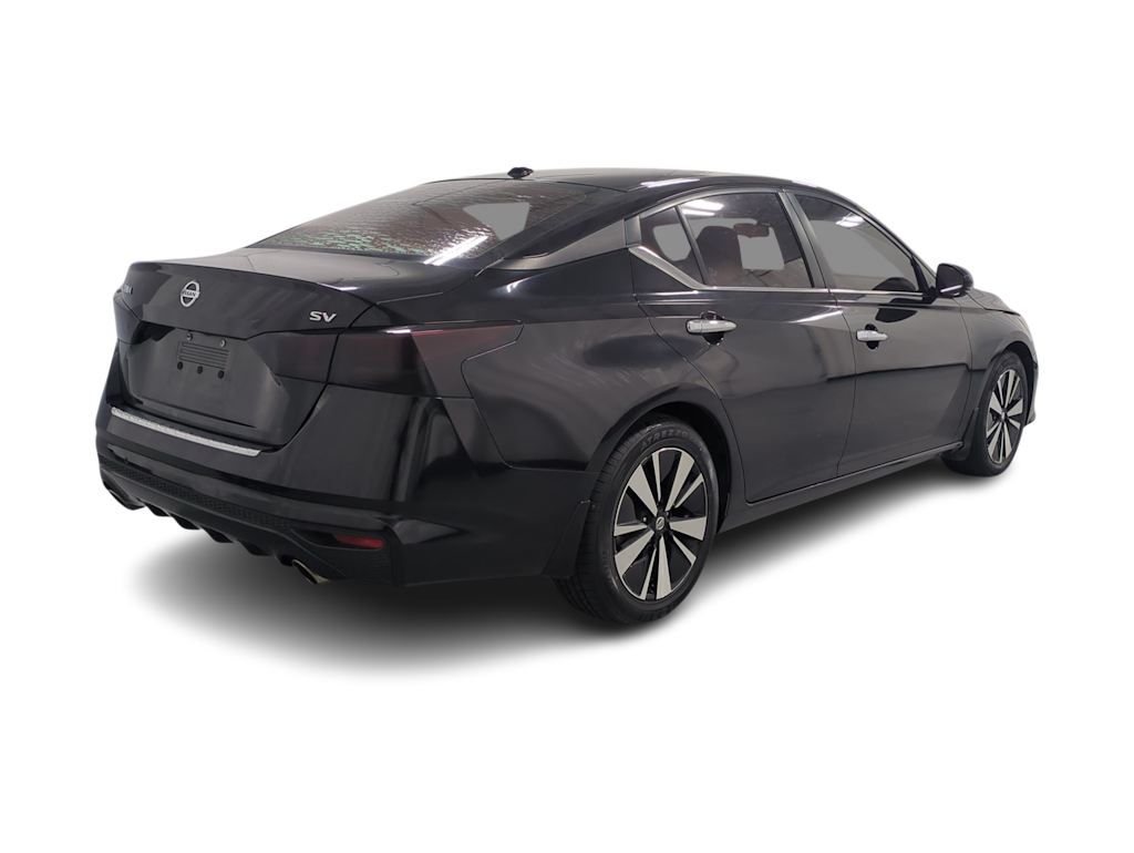 Thumbnail: 2022 Nissan Altima - 22