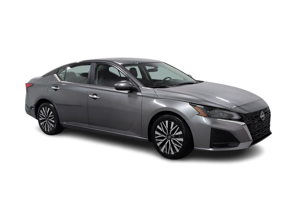 Thumbnail: 2023 Nissan Altima - 21