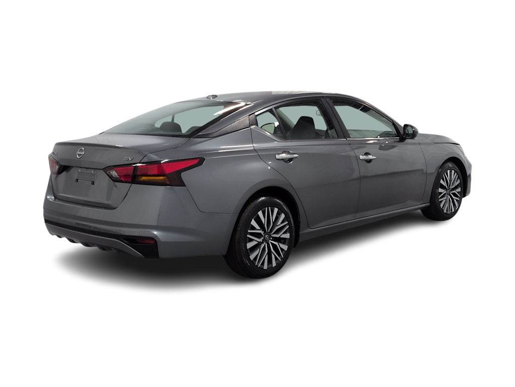 Thumbnail: 2023 Nissan Altima - 23