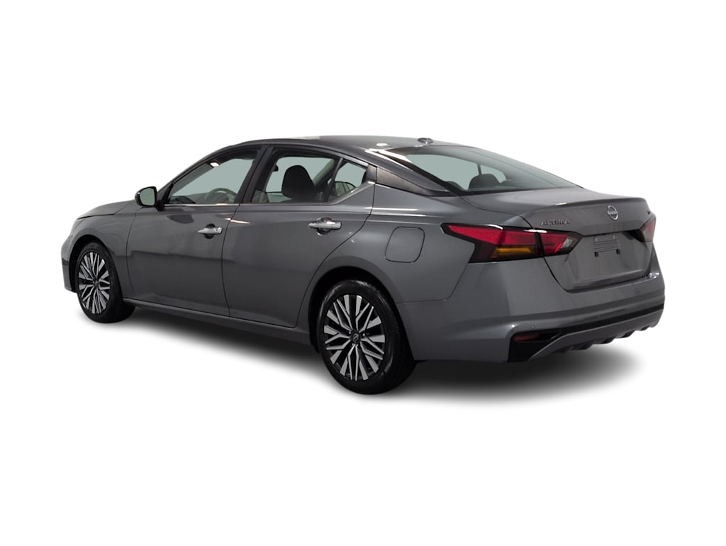 Thumbnail: 2023 Nissan Altima - 4