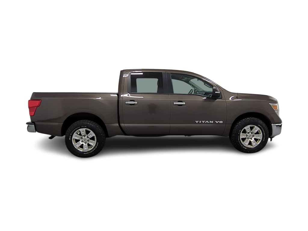 Thumbnail: 2019 Nissan Titan - 20