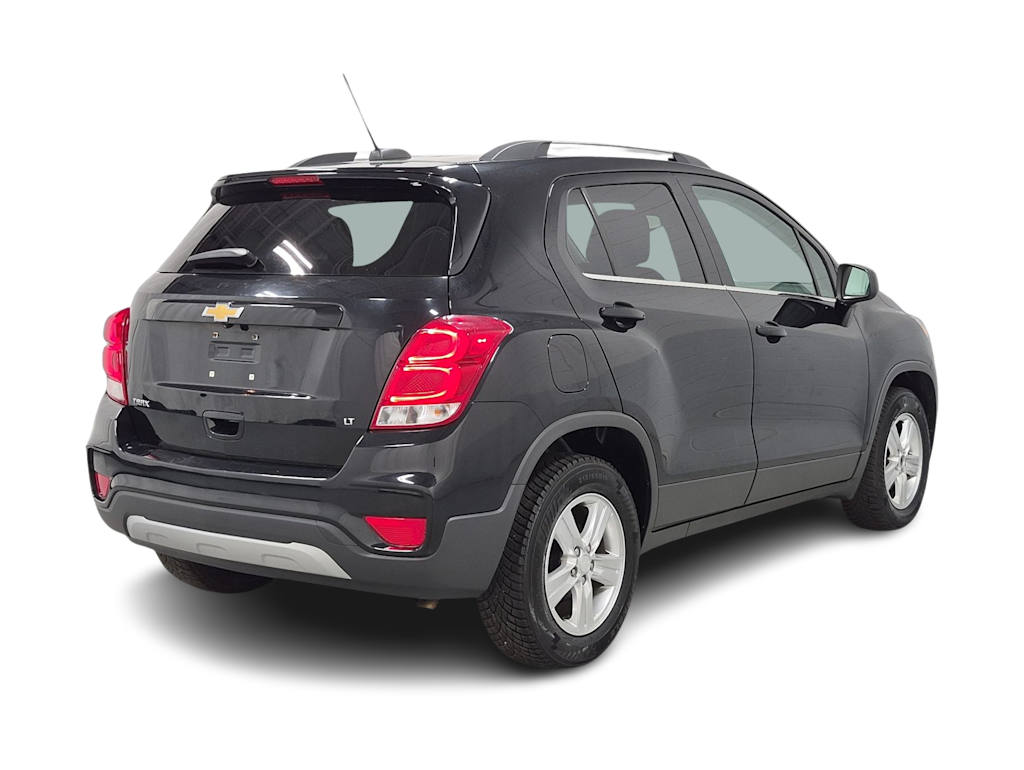 Thumbnail: 2018 Chevrolet Trax - 22