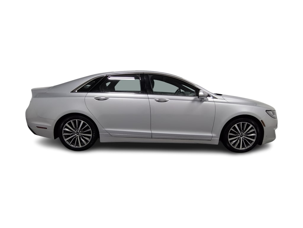 Thumbnail: 2019 Lincoln MKZ - 23