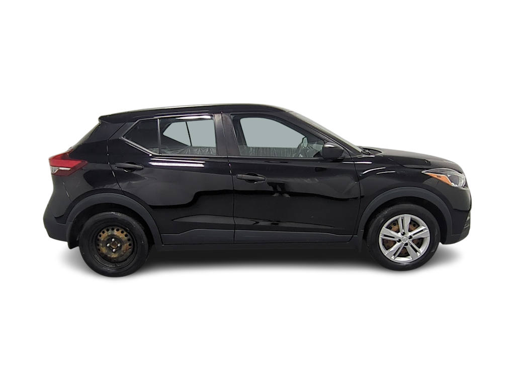Thumbnail: 2020 Nissan Kicks - 24