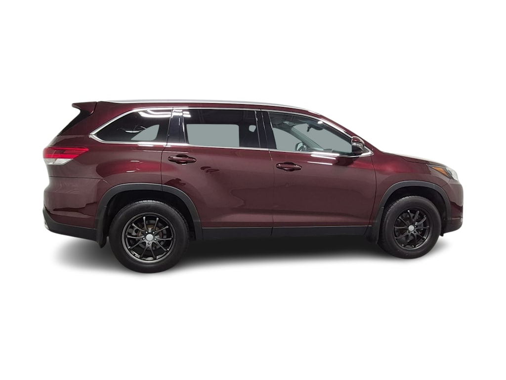 Thumbnail: 2015 Toyota Highlander - 22