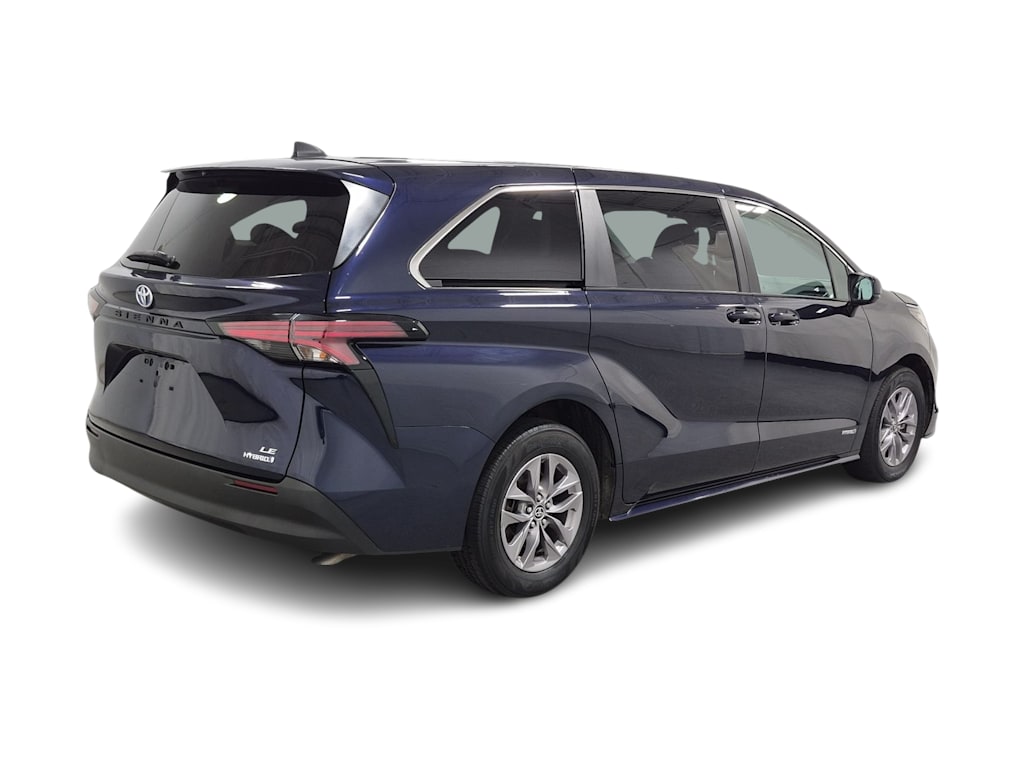 Thumbnail: 2021 Toyota Sienna - 23