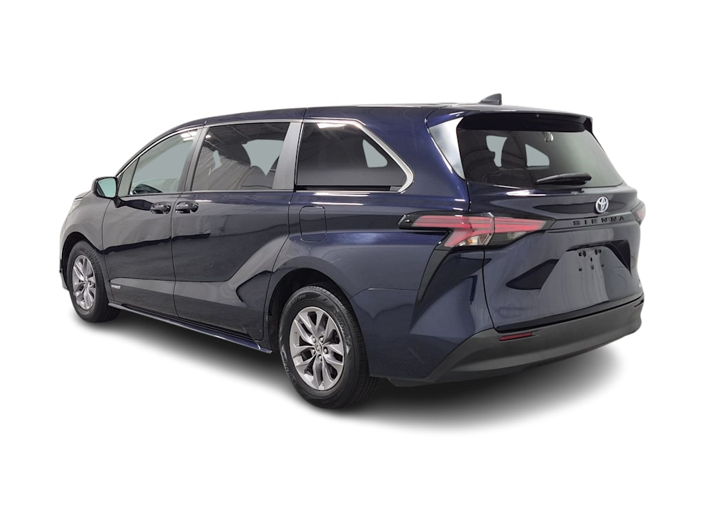 Thumbnail: 2021 Toyota Sienna - 4