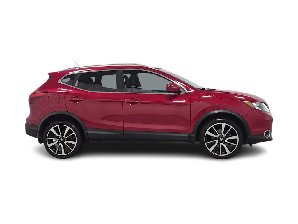 Thumbnail: 2018 Nissan Rogue Sport - 24