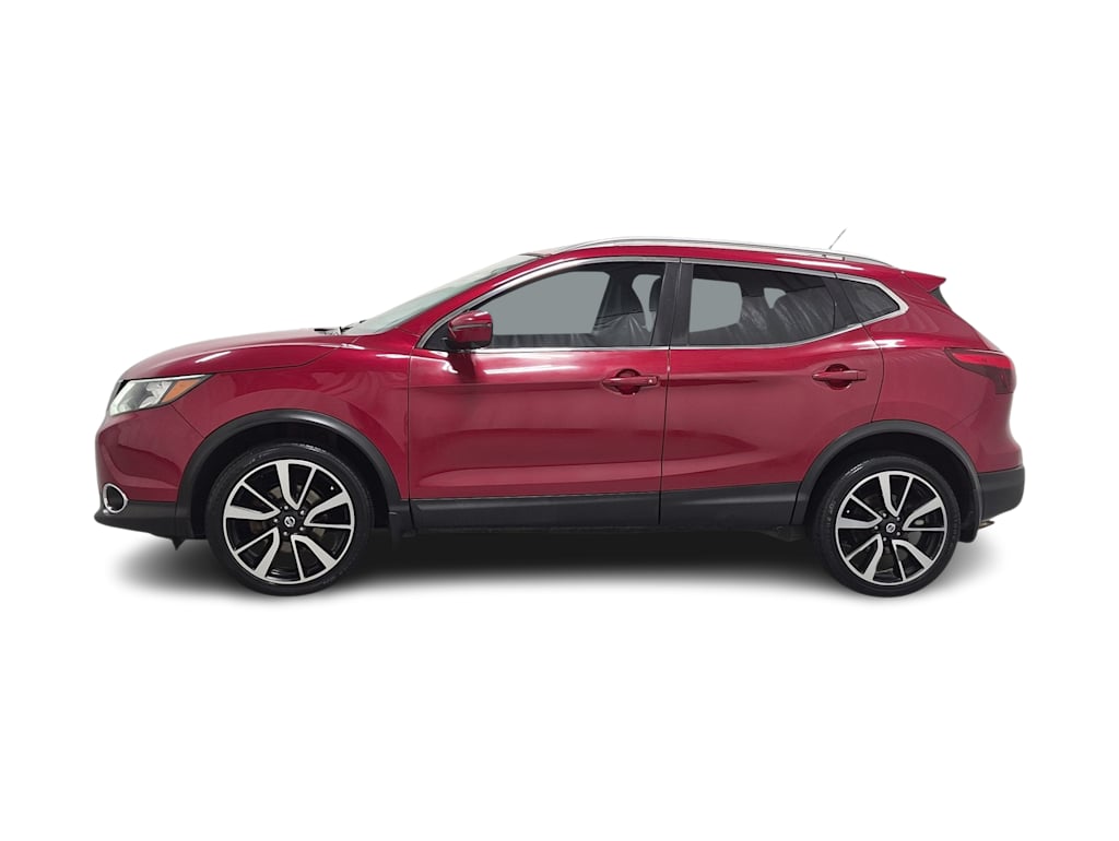 Thumbnail: 2018 Nissan Rogue Sport - 3