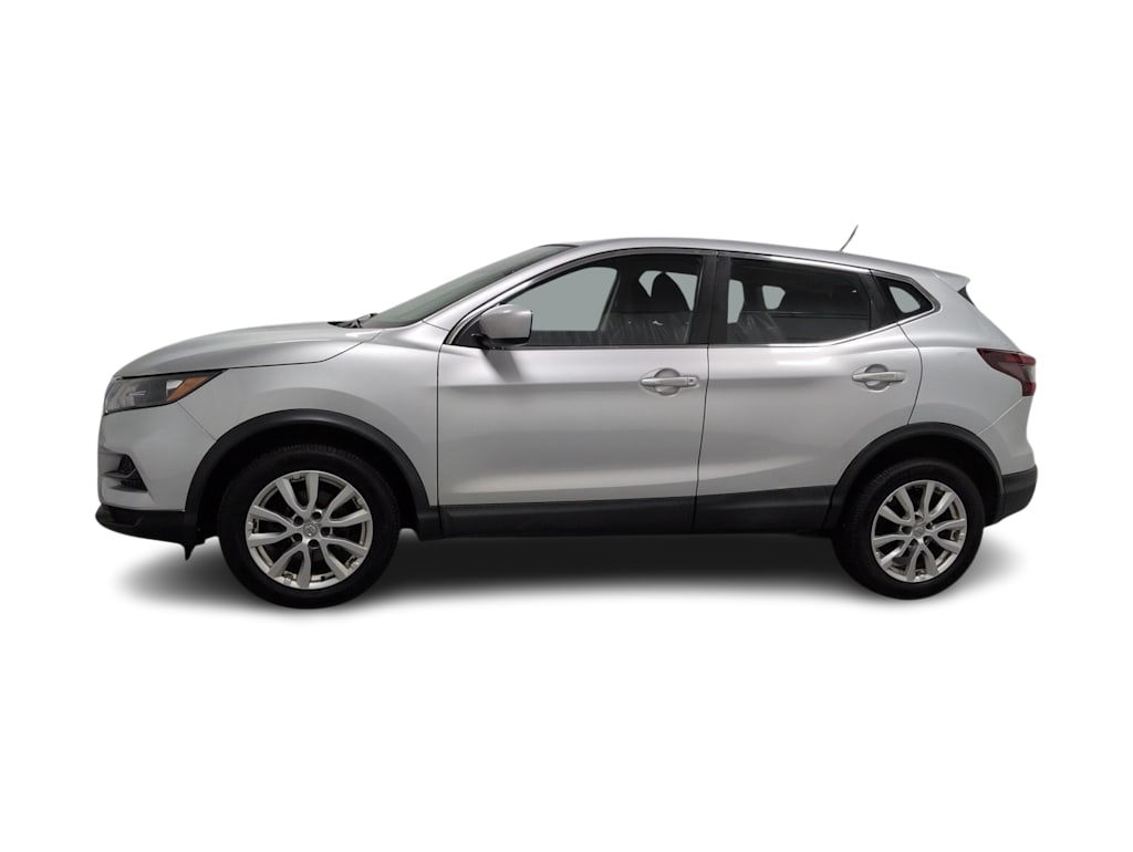 Thumbnail: 2020 Nissan Rogue Sport - 3