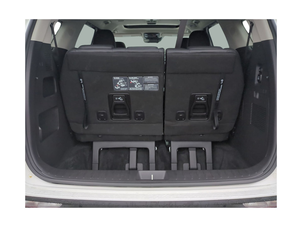 Thumbnail: 2023 Kia Carnival - 17