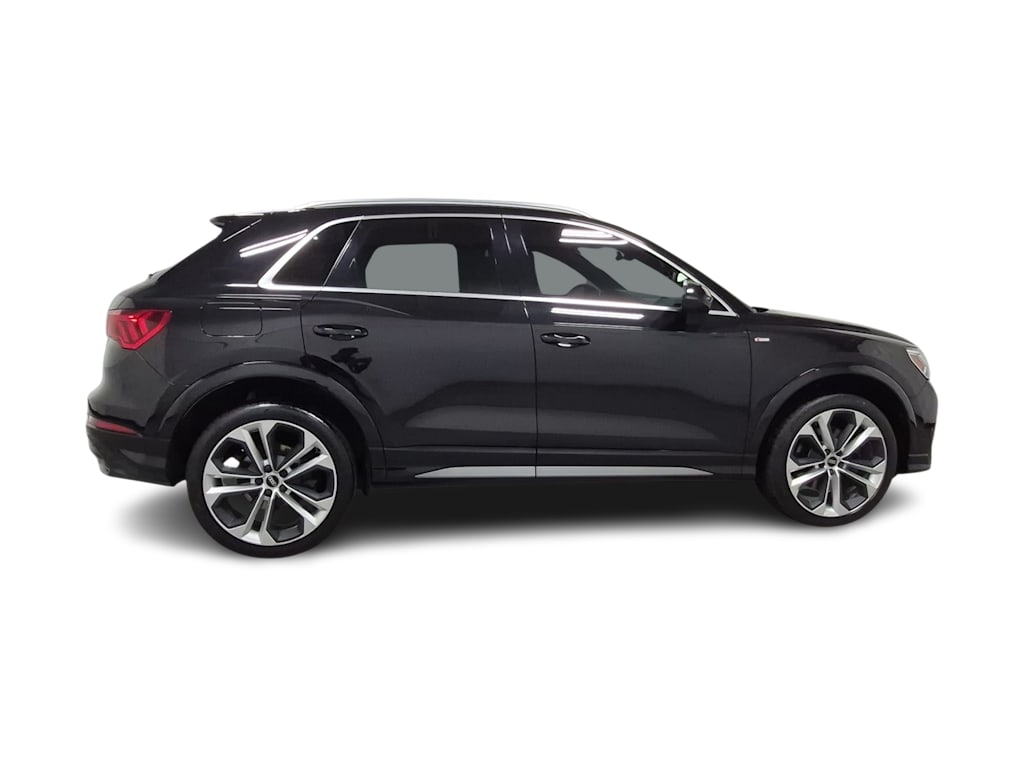 Thumbnail: 2021 Audi Q3 - 24