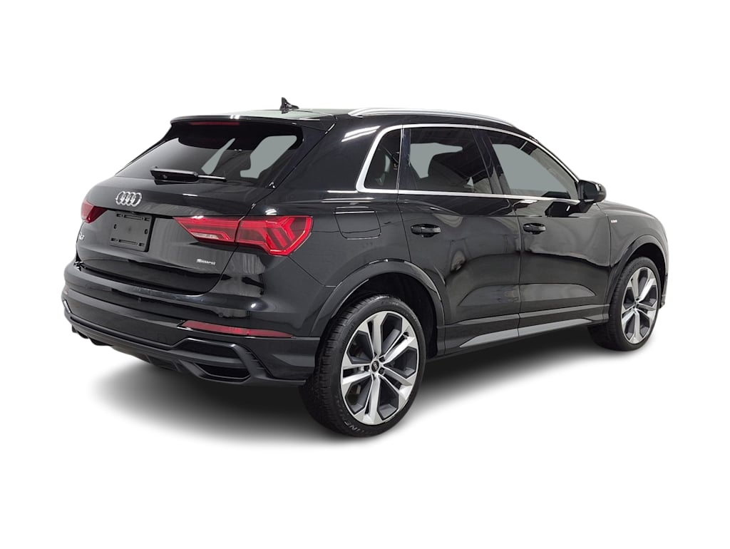 Thumbnail: 2021 Audi Q3 - 23