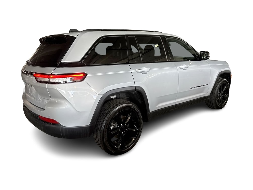 2024 Jeep Grand Cherokee Laredo 22