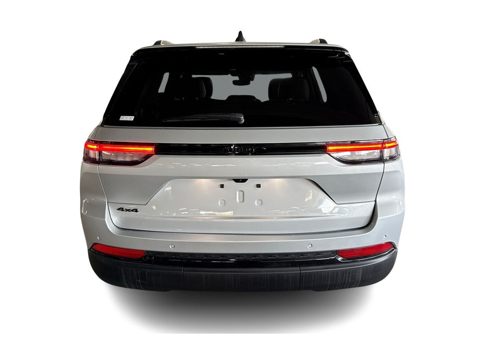2024 Jeep Grand Cherokee Laredo 5