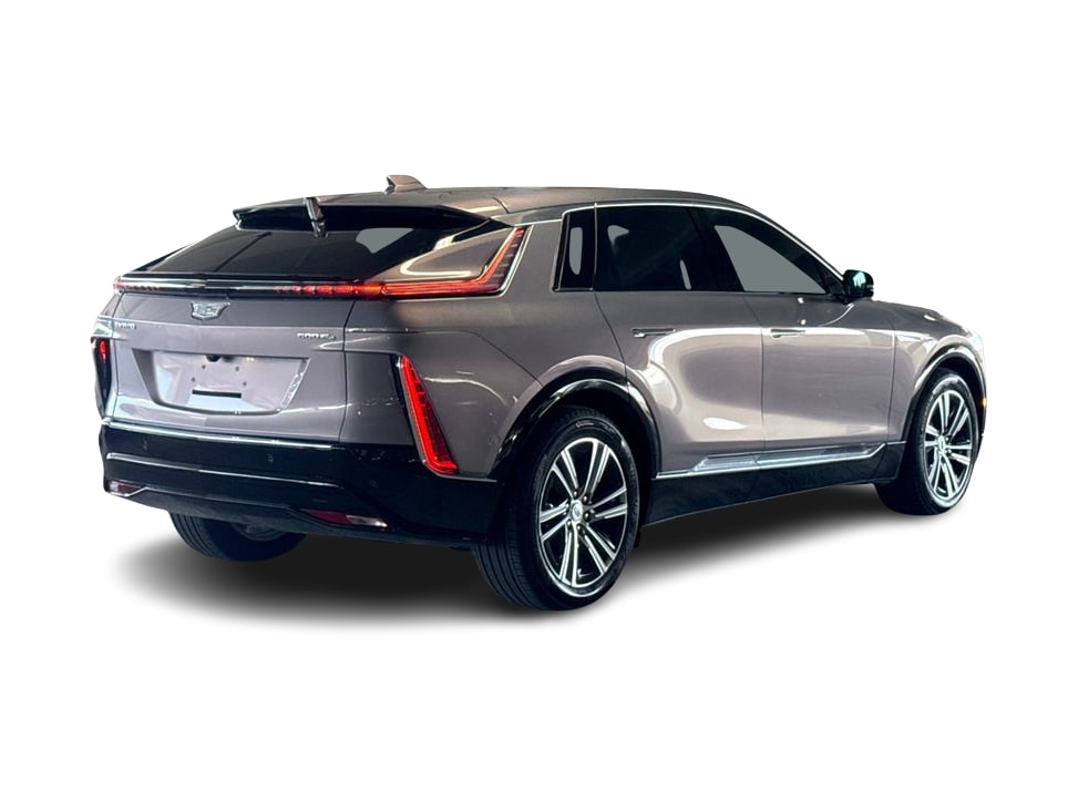 Thumbnail: 2024 Cadillac Lyriq - 21