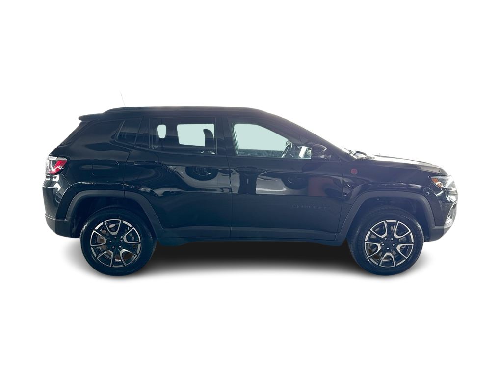 Thumbnail: 2024 Jeep Compass - 24