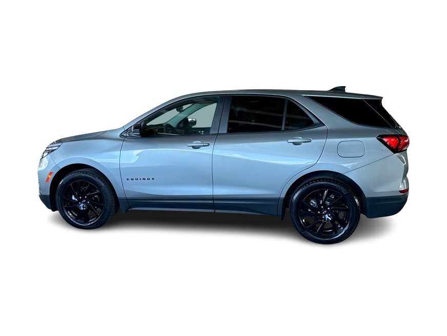 Thumbnail: 2023 Chevrolet Equinox - 3
