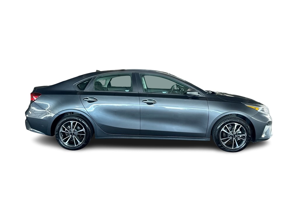 Thumbnail: 2024 Kia Forte - 23