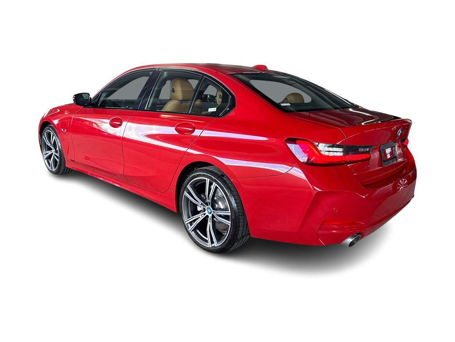 Thumbnail: 2023 BMW 3 Series - 4