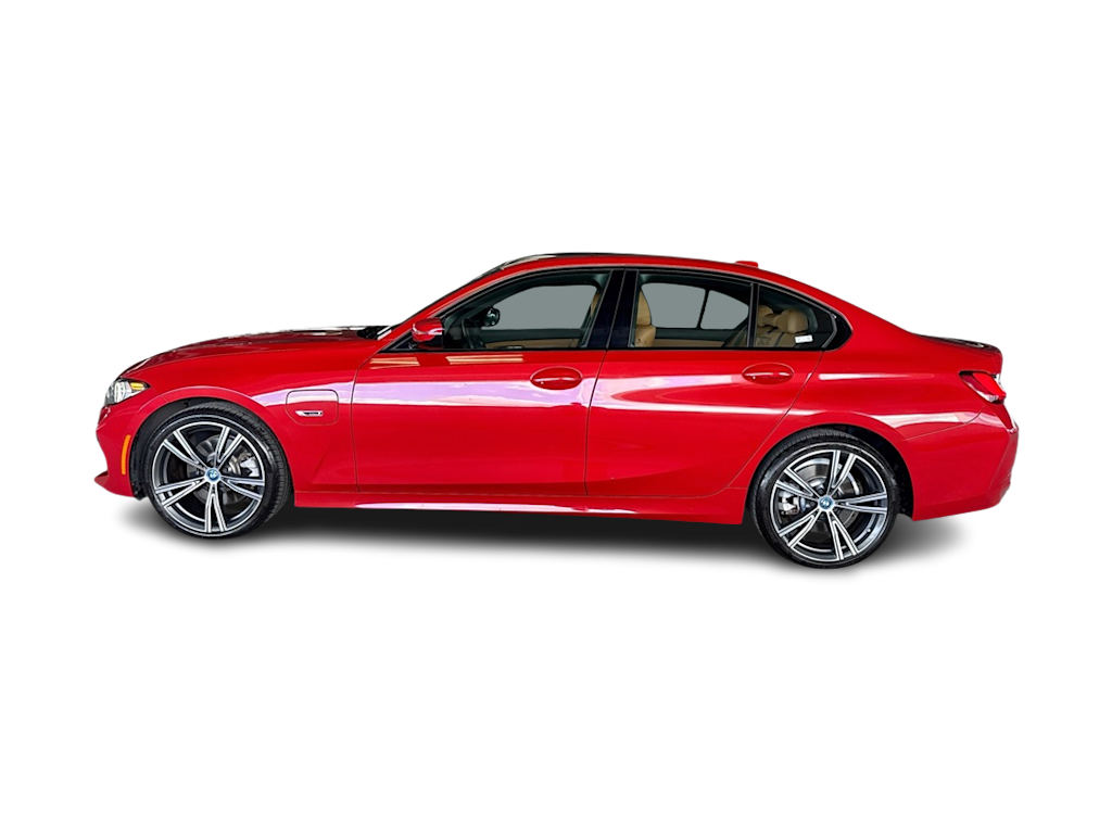 Thumbnail: 2023 BMW 3 Series - 3