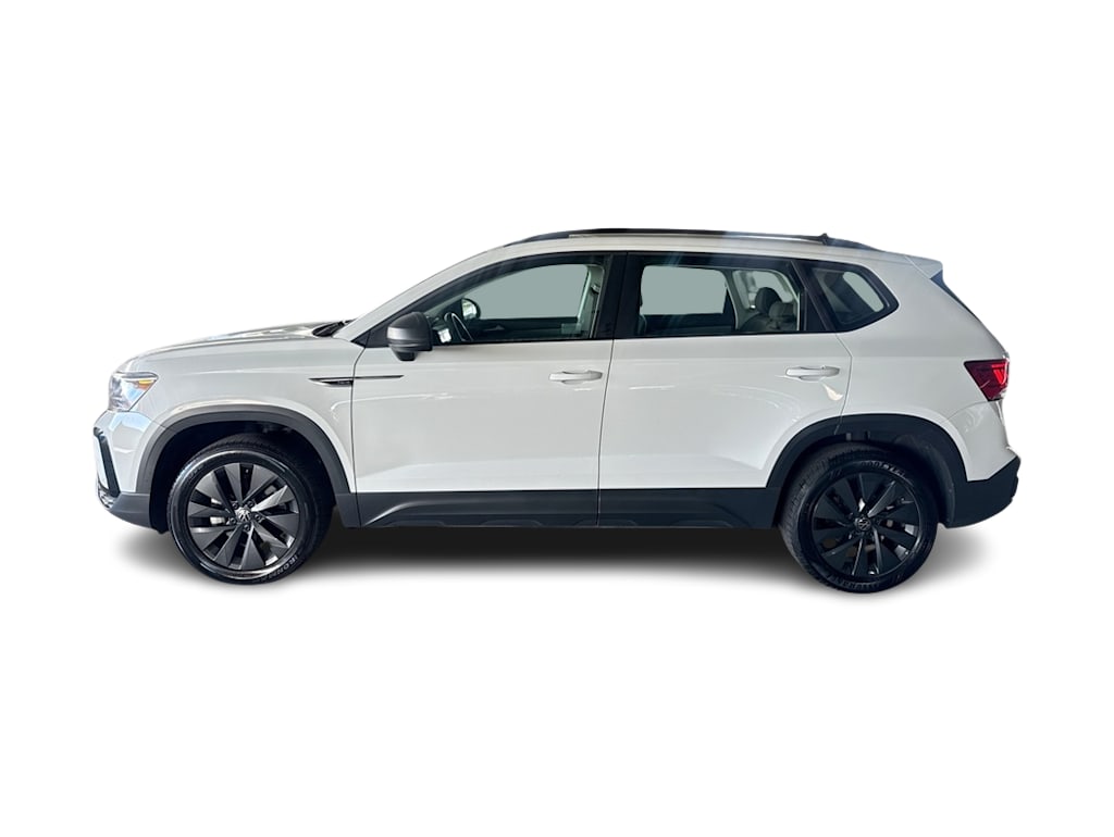 Thumbnail: 2024 Volkswagen Taos - 3