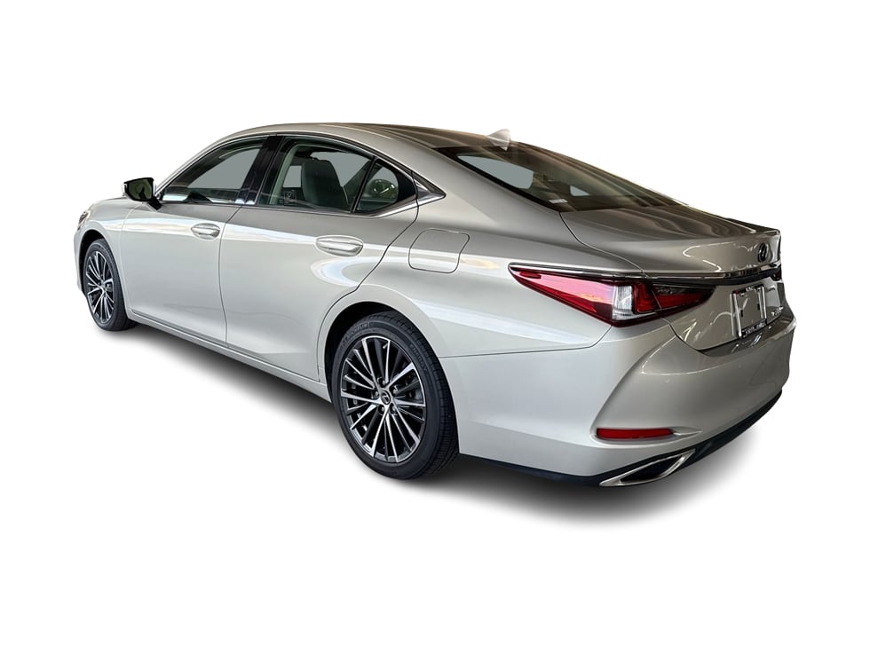 Thumbnail: 2022 Lexus ES - 4
