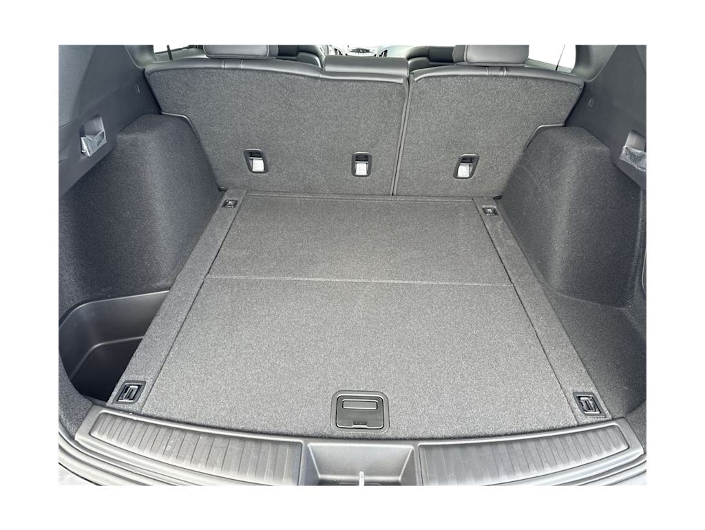 Thumbnail: 2025 Acura RDX - 18