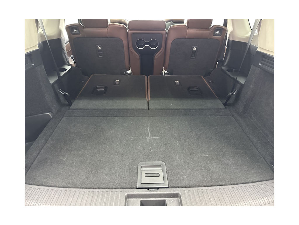 Thumbnail: 2023 Acura MDX - 18