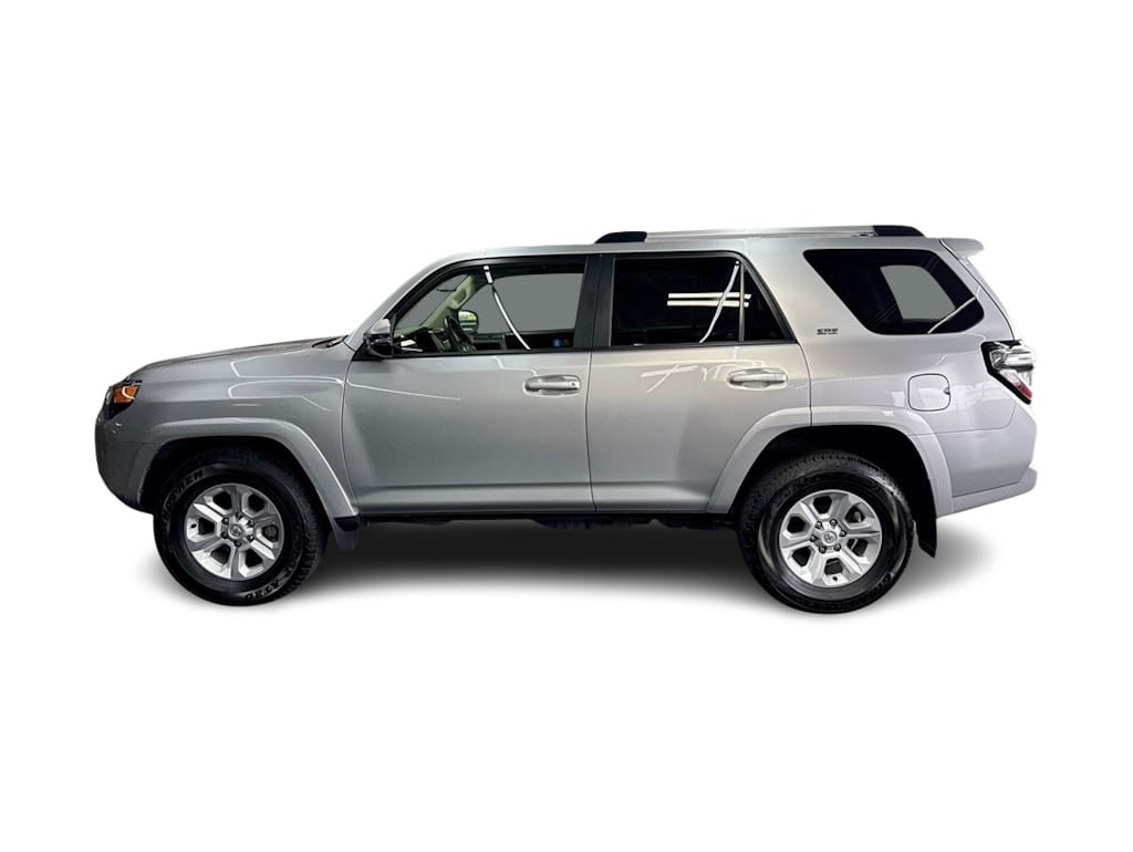 2023 Toyota 4Runner SR5 3