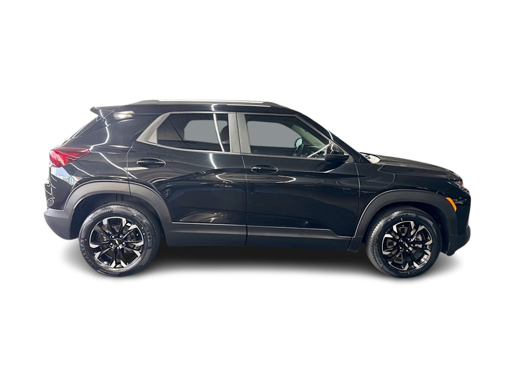 Thumbnail: 2021 Chevrolet TrailBlazer - 24