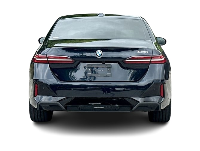 Thumbnail: 2026 BMW 5 Series - 21