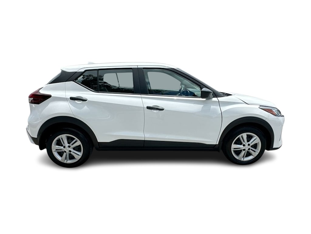 Thumbnail: 2024 Nissan Kicks - 24