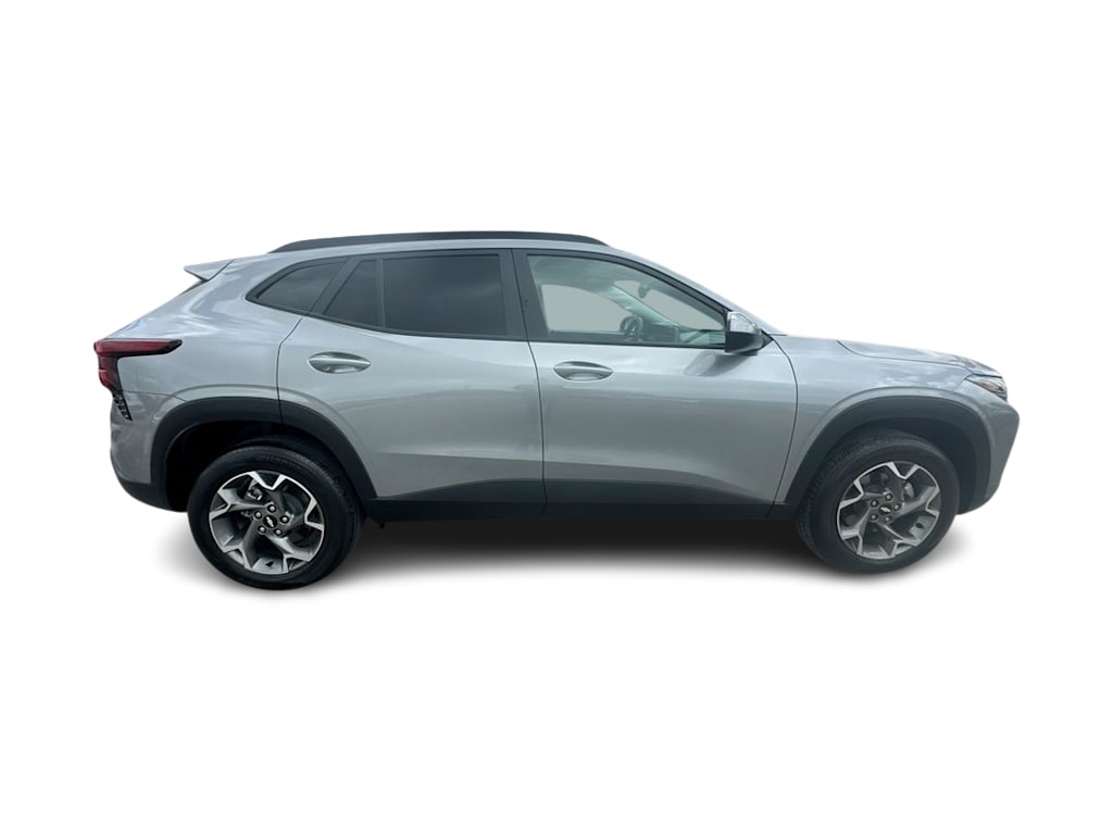 Thumbnail: 2025 Chevrolet Trax - 24