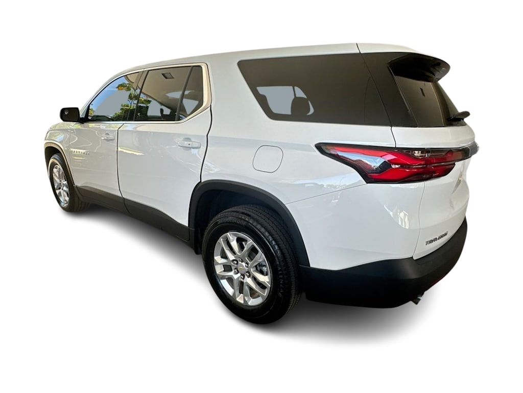 Thumbnail: 2023 Chevrolet Traverse - 4