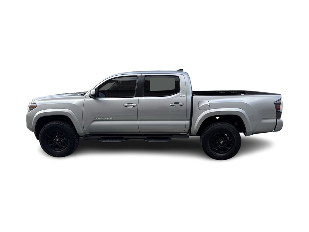 2022 Toyota Tacoma SR5 24