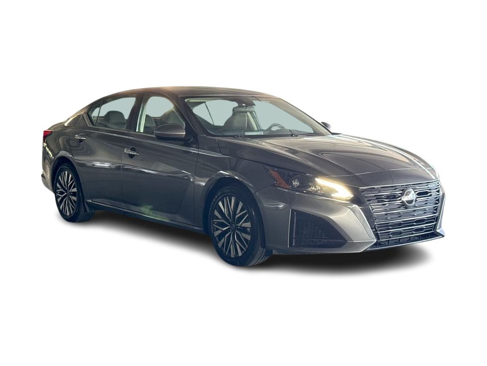 Thumbnail: 2023 Nissan Altima - 20