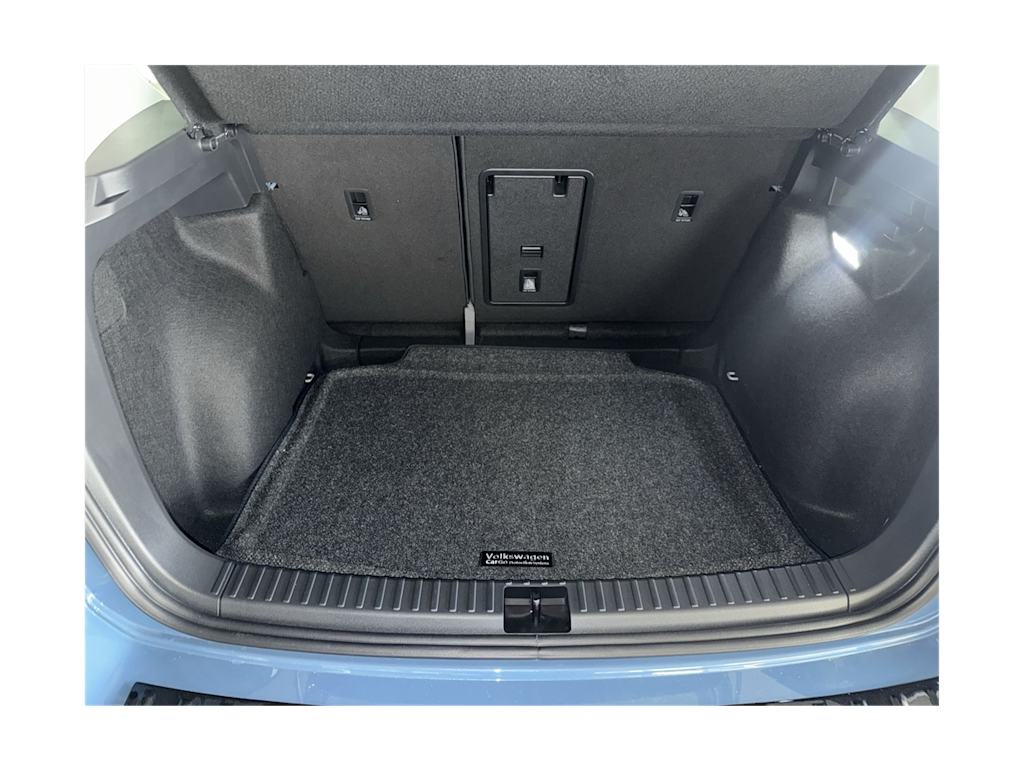 Thumbnail: 2025 Volkswagen Taos - 17