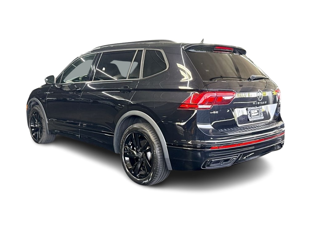 Thumbnail: 2023 Volkswagen Tiguan - 4