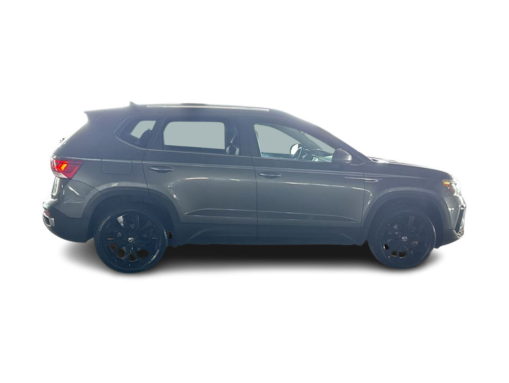 Thumbnail: 2023 Volkswagen Taos - 24