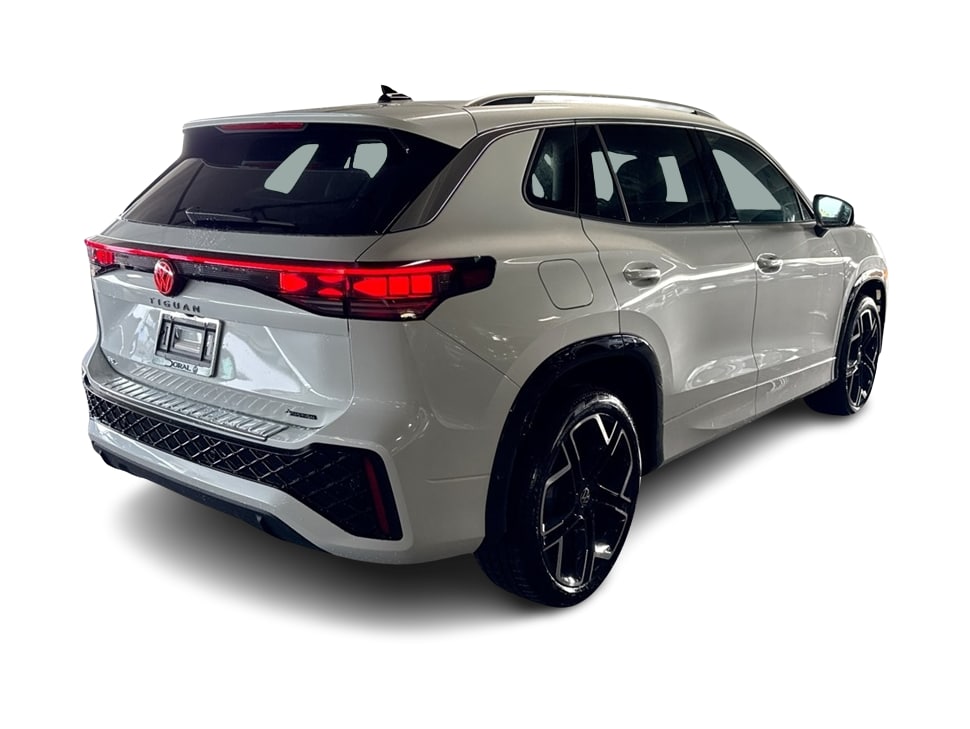 Thumbnail: 2025 Volkswagen Tiguan - 21