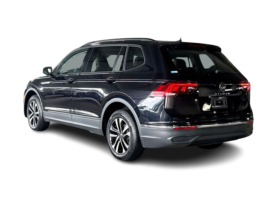Thumbnail: 2023 Volkswagen Tiguan - 4
